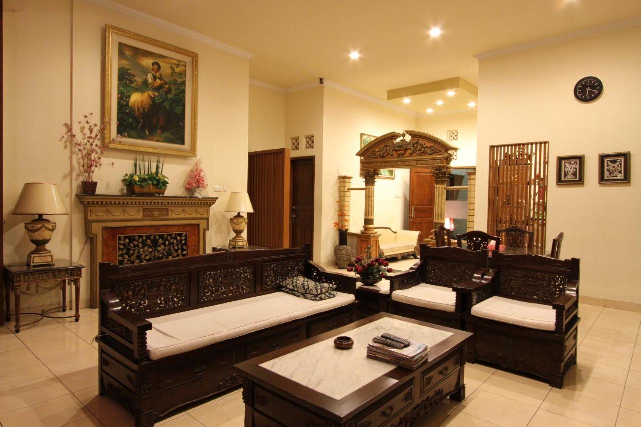 griya desa hotel&pool Sleman  Exterior foto