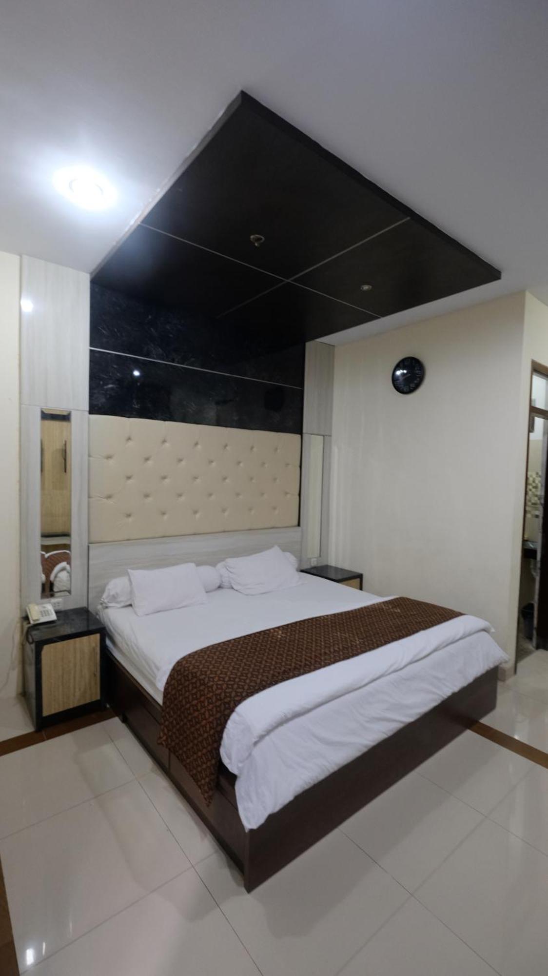 griya desa hotel&pool Sleman  Exterior foto
